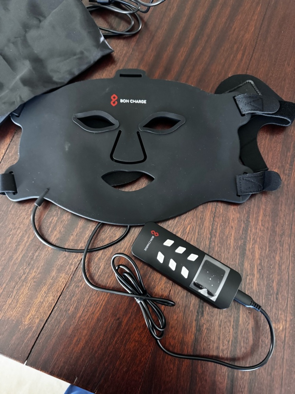 Bon Charge Red LED Face Mask - Picture 6 of 6